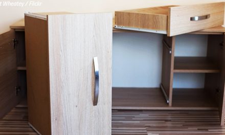 How to Disassemble Furniture When Moving: 10 Steps for Success
